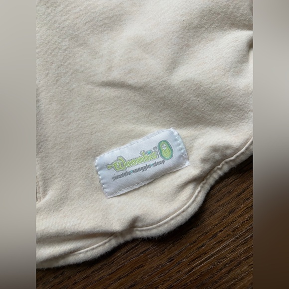 Woombie Swaddle - Picture 2 of 5